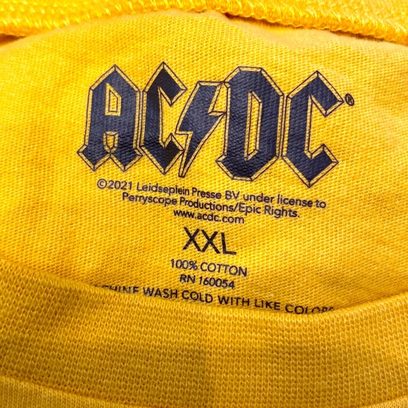 Plus Size Yellow AC DC High Voltage Short Sleeve Crew Neck Band Shirt XXL NWT - Picture 3 of 5
